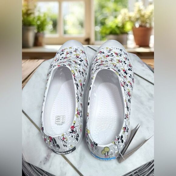 NWT Native X Disney Jefferson Mickey Mouse Water Shoes size Mens 11 Women’s 13 - Picture 8 of 12